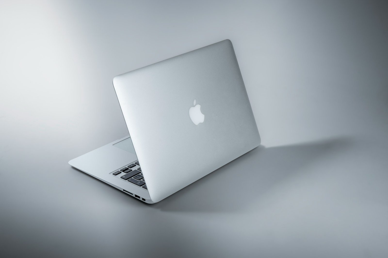 MacBook Rental: An Approach to Accessing Premium Computing
